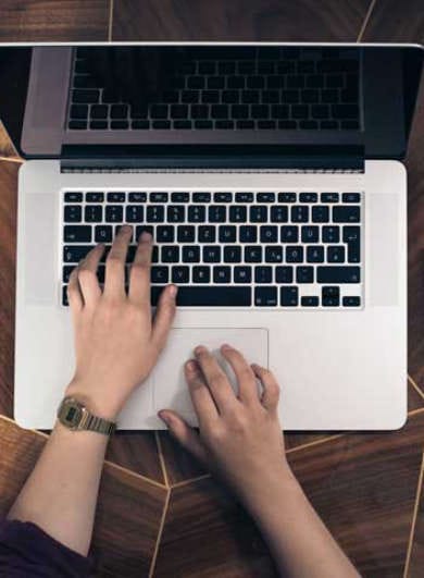 Top 5 essential pages in any Website — blog post hero